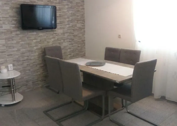 Apartment Swiss 3 *